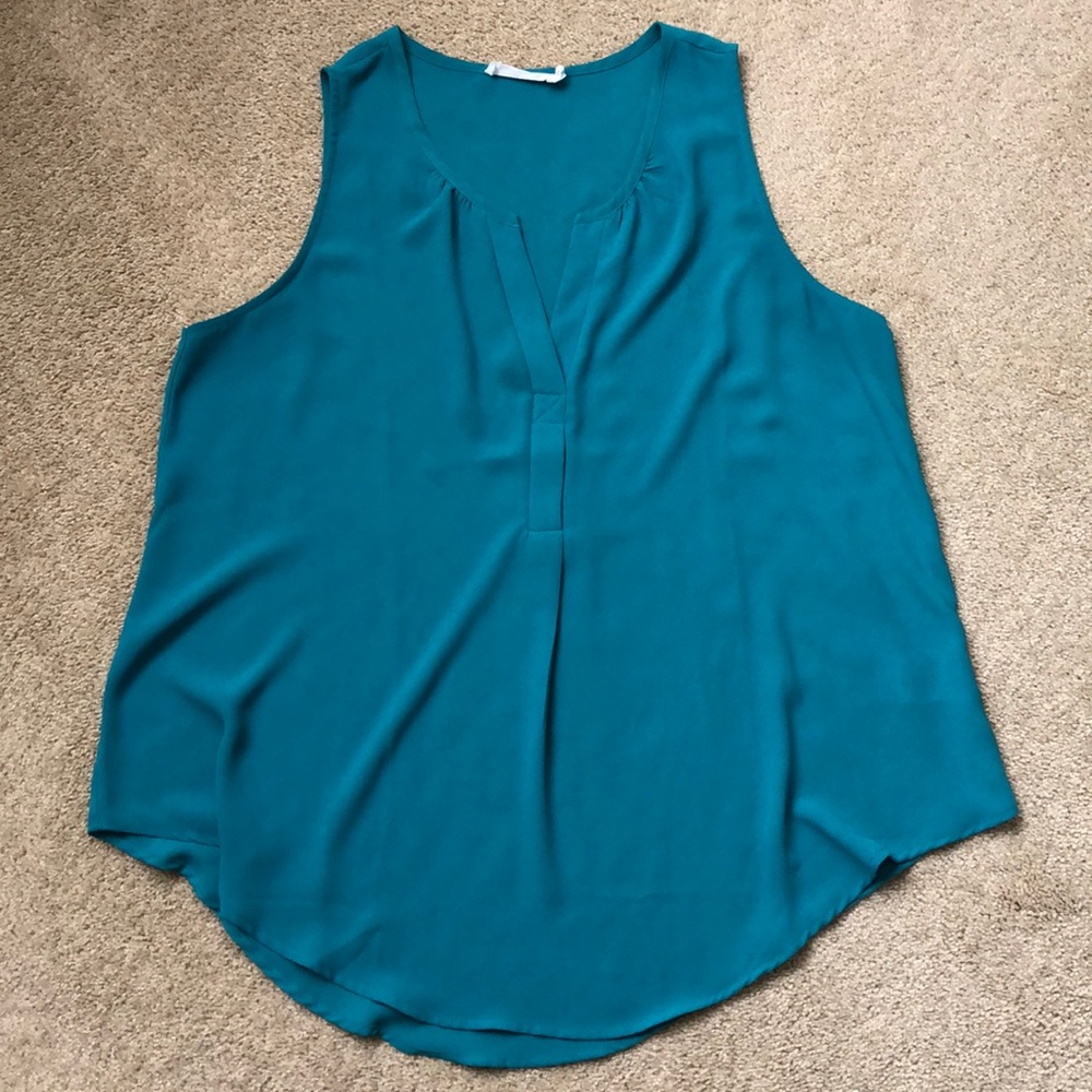 Lush sleeveless blouse